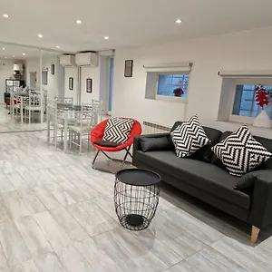 Appartement 50 M2 Dans Maison Privative Avec Terrasse Et Jardin Privée, Le Cannet