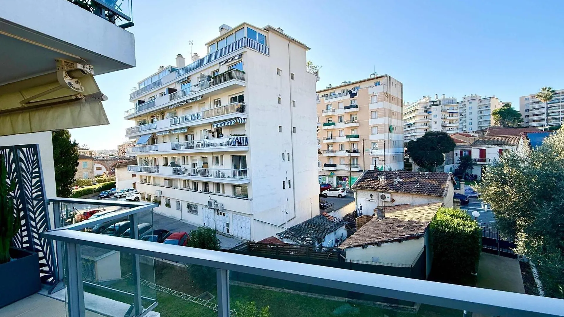 Apartment B072 Appartement Neuf 2 Chambres Garage Et Terrasse Le Cannet